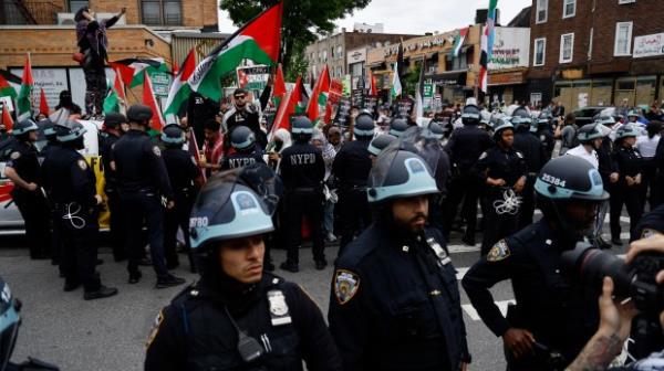 Cops take numerous pro-Palestine protesters into custody in Brooklyn