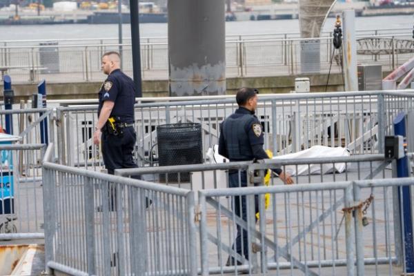 NYPD Scuba Team recovered a body from the East River in Brooklyn on Mo<em></em>nday May 13, 2024. 1049. The body was brought to the ferry dock at North 5th Street.