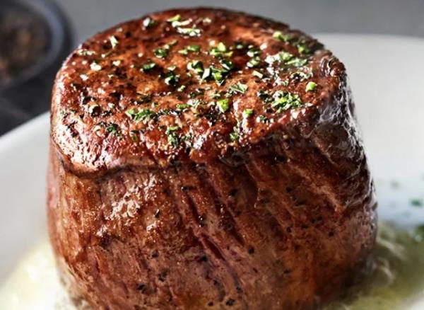 Ruth's Chris: 8 oz. Petite Filet