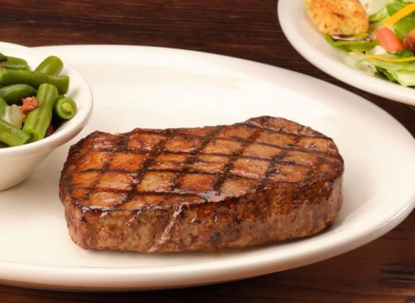 Texas Roadhouse: Hand-cut Sirloin 6 oz