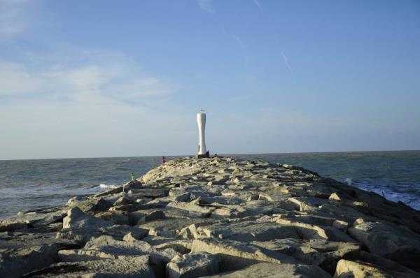 Among the views at Pantai Senok, Bachok, Kelantan, showing a lighthouse. Photo by 123RF