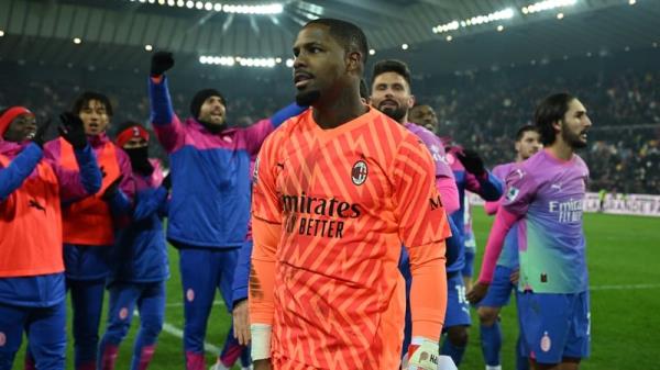 The Milan goalkeeper a<em></em>lerted the officials to racist abuse from Udinese fans