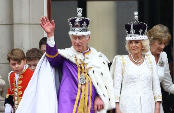 King Charles and Queen Camilla stand on the Buckingham Palace balcony following their coro<em></em>nation ceremony in London, Britain May 6, 2023.