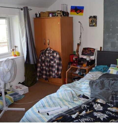 Graham's bedroom at his mother's house in Liverpool wher<em></em>e he recorded his video messages