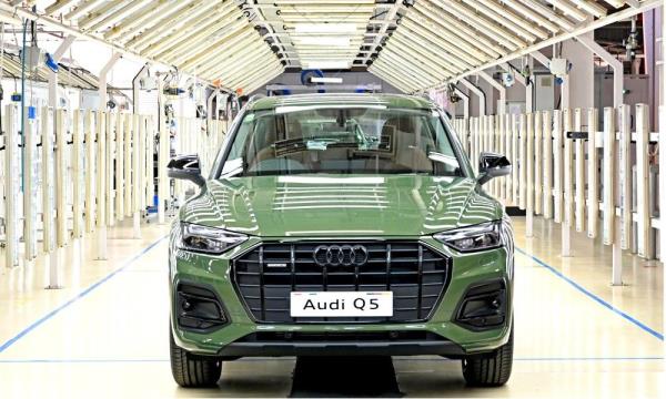 Audi Q5 Special Edition in District Green 2022 11 08 T06 50 38 696 Z