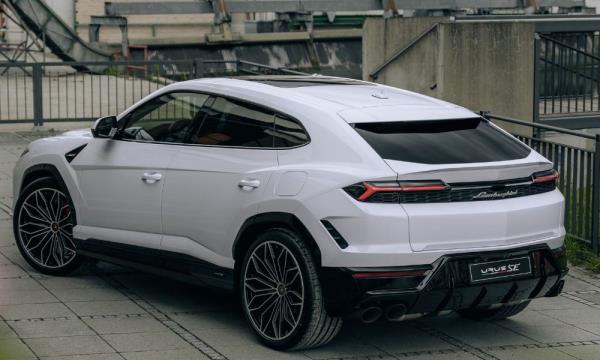 Lamborghini Urus SE Launched In India