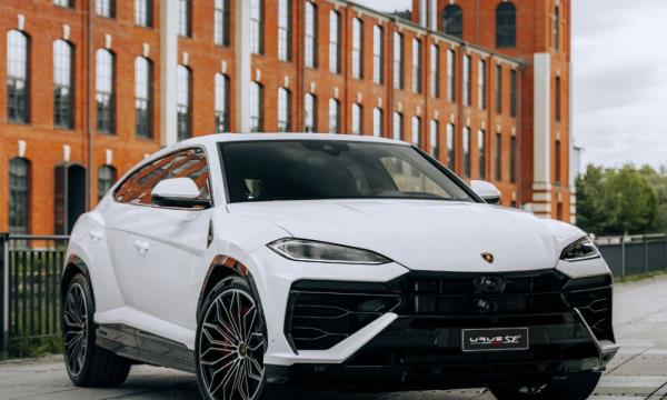 Lamborghini Urus SE Launched In India