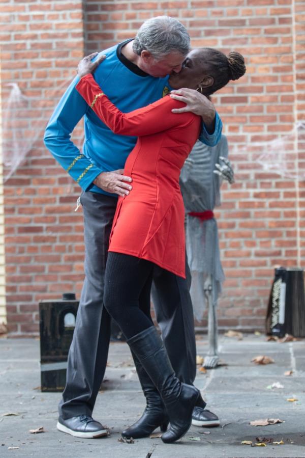 Bill de Blasio and Chirlane McCray kissing while dressed as Star Trek characters for Halloween