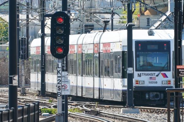 A train with the Hudson-Bergen Light Rail system