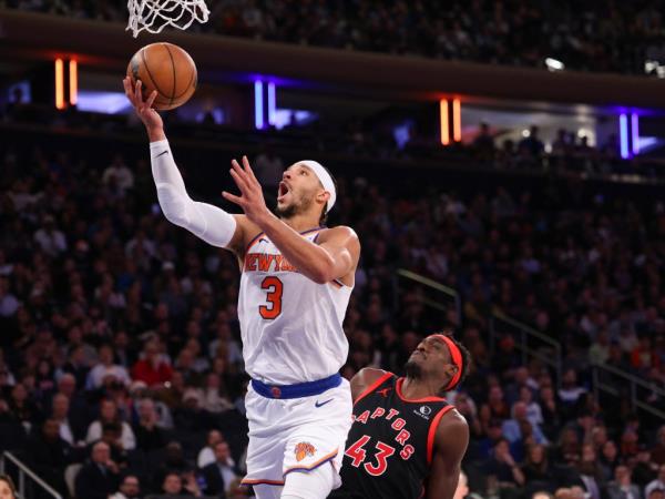 Josh Hart (3) shoots and scores during the second half  when the New York Knicks played the Toro<em></em>nto Raptors.