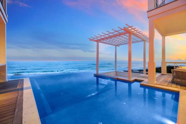 A view of the infinity-edge pool later in the day.