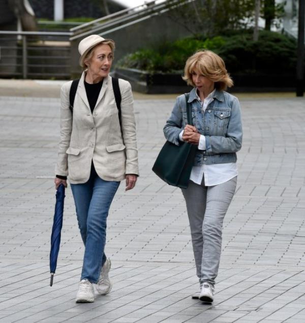 Helen Worth and Paula Wilcox walk to a night out