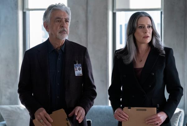 Joe Mantegna (Rossi) and Paget Brewster (Prentiss) in a scene from 