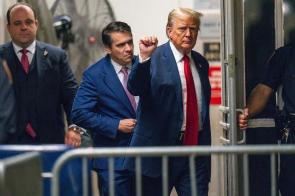 Do<em></em>nald Trump with attorney Todd Blanche returns to the courtroom during his trial for allegedly covering up hush mo<em></em>ney payments at Manhattan Criminal Court on May 16, 2024.