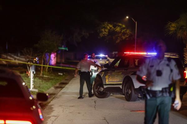 Hillsborough County Sheriff deputies investigate a homicide on Cactus Wren Place wher<em></em>e a son killed his mother in father and was killed after a shootout with deputies on Sunday, June 16, 2024 in Tampa. 