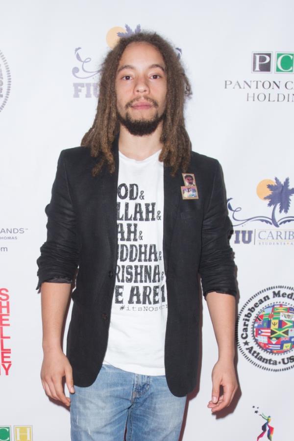 MIAMI, FL - OCTOBER 10: Jo Mersa Marley attends the 2014 Caribbean American Movers and Shakers at Frost Art Museum on October 10, 2014 in Miami, Florida. (Photo by John Parra/Getty Images)</p>

<p>　　