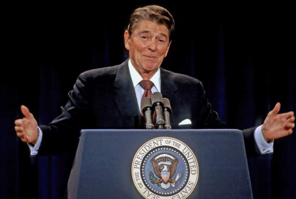 Ro<em></em>nald Reagan 