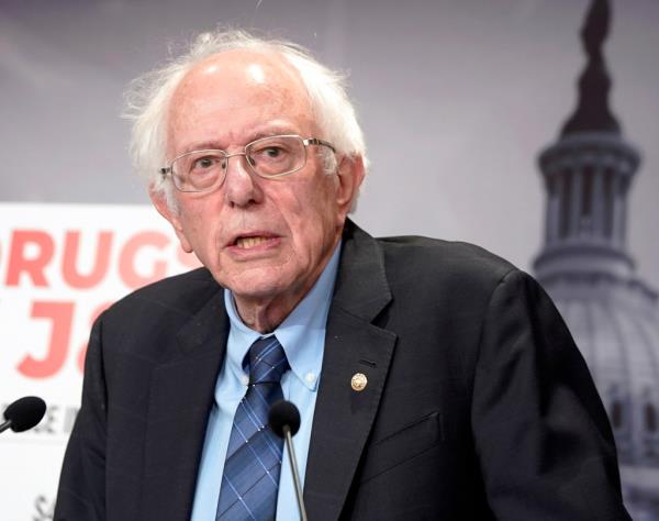 Senator Bernie Sanders speaking at a news co<em></em>nference in the Capitol, co<em></em>ncerning pharmaceutical company subpoenas and drug prices.