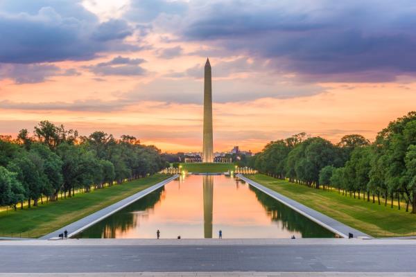 Washington Monument. 