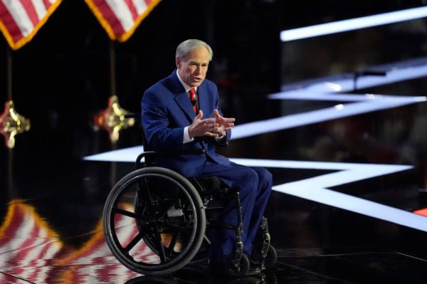 Governor Greg Abbott speaks to a crowd at the RNC 