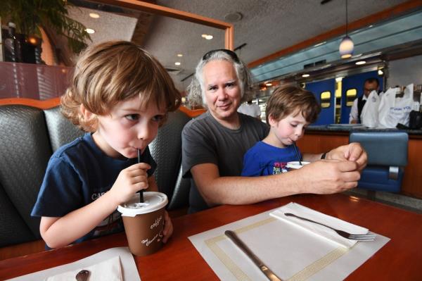 neptune diner closing after 40 years