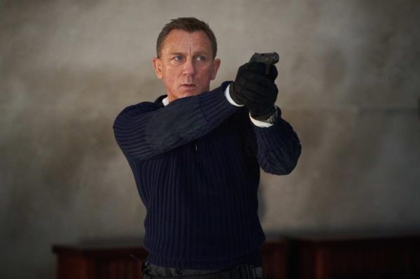 Actor Daniel Craig as James Bond, preparing to shoot in a scene from the film NO TIME TO DIE