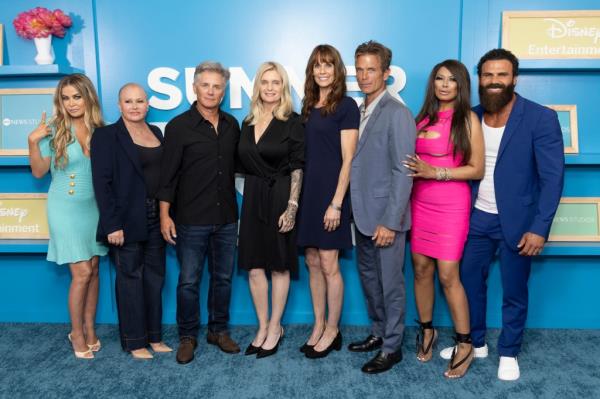 Mike Newman, Do<em></em>nna D'Errico, Jeremy Jackson, Nancy Valen, Gena Lee Nolin, Jose Solano, Yasmine Bleeth, David Chokachi, Traci Bingham, David Hasselhoff in 