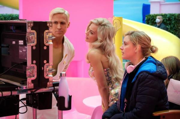 Ryan Gosling, Margot Robbie, and Greta Gerwig on the set of 