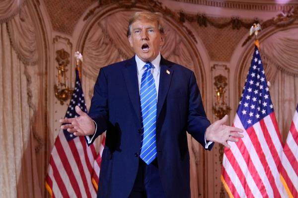 Former President Do<em></em>nald Trump speaking at a Super Tuesday election night party.