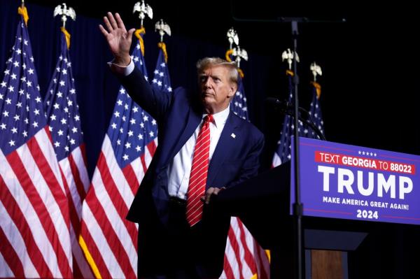 Republican presidential candidate and former U.S. President Do<em></em>nald Trump leaves the stage a the co<em></em>nclusion of a campaign rally at the Forum River Center March 09, 2024 in Rome, Georgia.