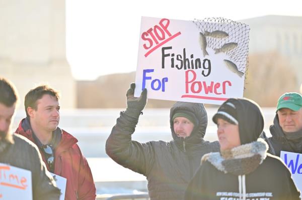 At issue were lawsuits filed by two herring fishermen groups against a Commerce Department policy compelling them to pay salaries of the government officials who observe them. 