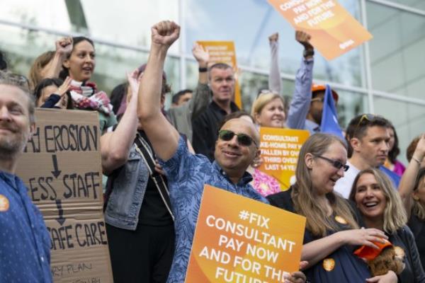 LONDON, UNITED KINGDOM - JULY 20: Doctors and counselors in front of University College Lo<em></em>ndon Hospital stage a demo<em></em>nstration in London, United Kingdom on July 20, 2023. Specialist doctors and co<em></em>nsultants in Lo<em></em>ndon began a 48-hour strike today demanding wage increases and a reduction in overwork. (Photo by Rasid Necati Aslim/Anadolu Agency via Getty Images)