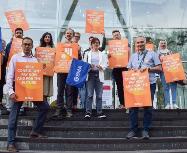 Mandatory Credit: Photo by Vuk Valcic/ZUMA Press Wire/Shutterstock (14017267i) British Medical Association (BMA) picket outside University College Hospital as NHS co<em></em>nsultants co<em></em>ntinue their strike over pay for the second day. NHS co<em></em>nsultants strike second day, London, England, United Kingdom - 21 Jul 2023