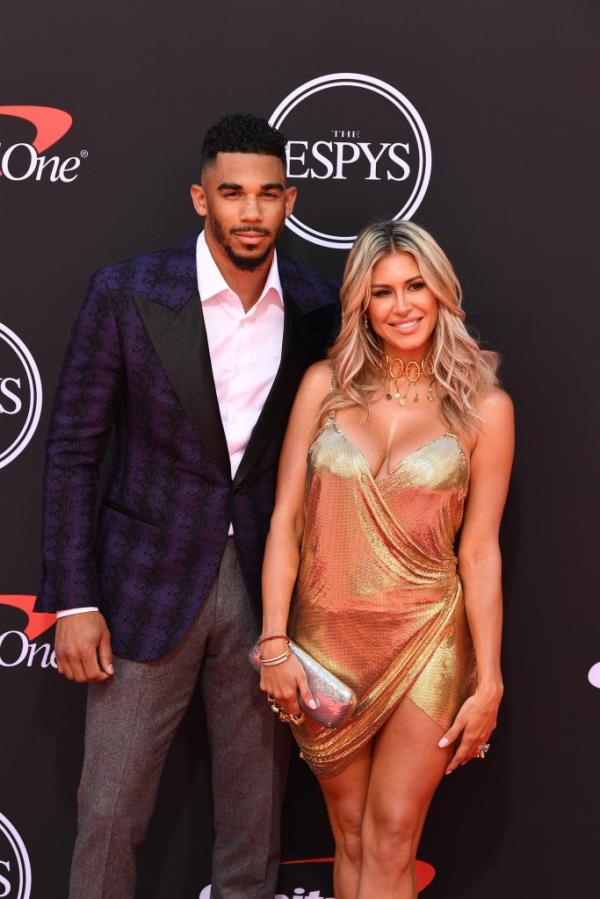 Evander Kane and Anna Kane pose for pictures at the 2019 ESPYS in Los Angeles on July 10, 2019.