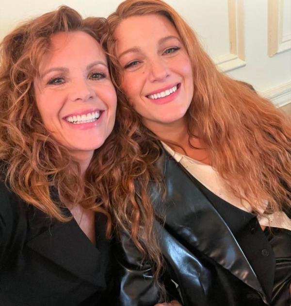 Blake Lively and her sister Robyn Lively smile together for an Instagram shot.