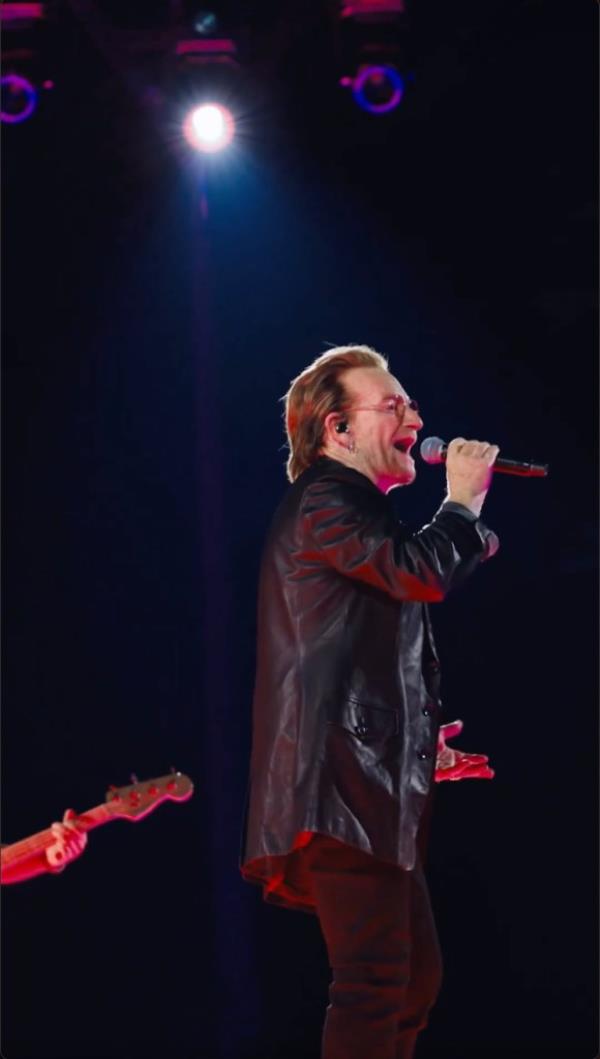 As the first verse of the song begins, Bono, 63, manages to change the lyrics to reflect the recent tragedy in the Middle East rather than the assassination of Dr. Martin Luther King Jr.