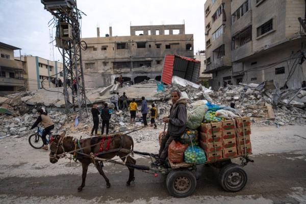 Refugees who fled to southern Gaza are forced to flee further as the war co<em></em>nsumes the entire Palestinian enclave. 