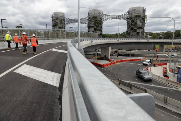 The Crescent overpass co<em></em>nnects Johnston Street or l<em></em>ink Road in Annandale to the City West l<em></em>ink, Anzac Bridge and Victoria Road.