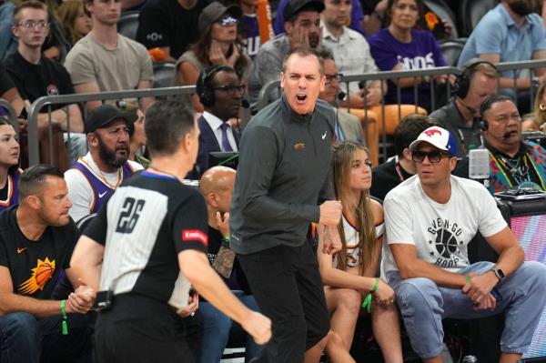 Suns coach Frank Vogel reacts during a Game 4 loss to the Timberwolves on Sunday.