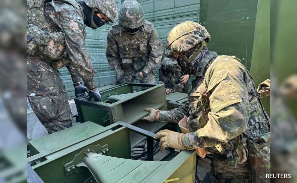 South Korea Resumes Loudspeaker Broadcasts After North's Trash Balloons