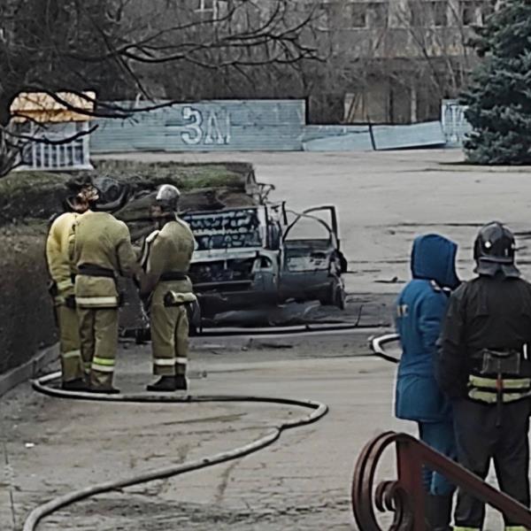 Firefighters respo<em></em>nded to put out the flames and found Popov