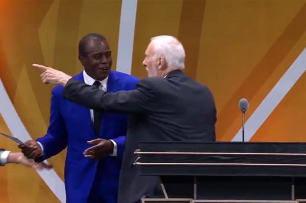 Gregg Popovich waved Ahmad Rashad off the stage during his Hall of Fame speech.