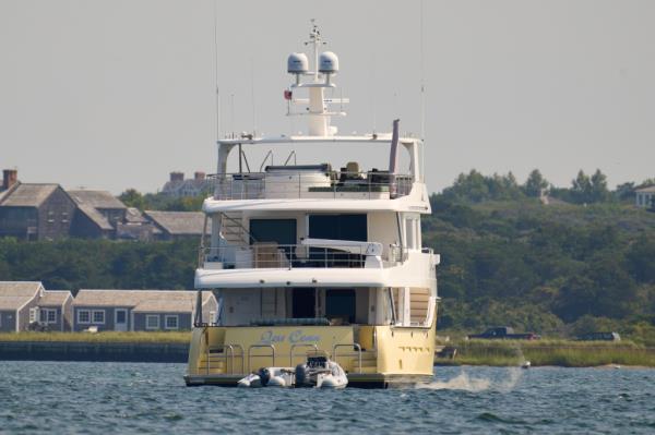 While it was anchored in Nantucket Harbor, police discovered cocaine, ketamine, prostitutes, and two pistols on board.</p>

<p>　　