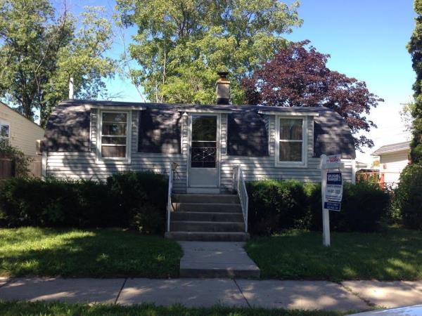 Homeowner Jacqueline Urick’s $35,000 tiny home before the renovation.